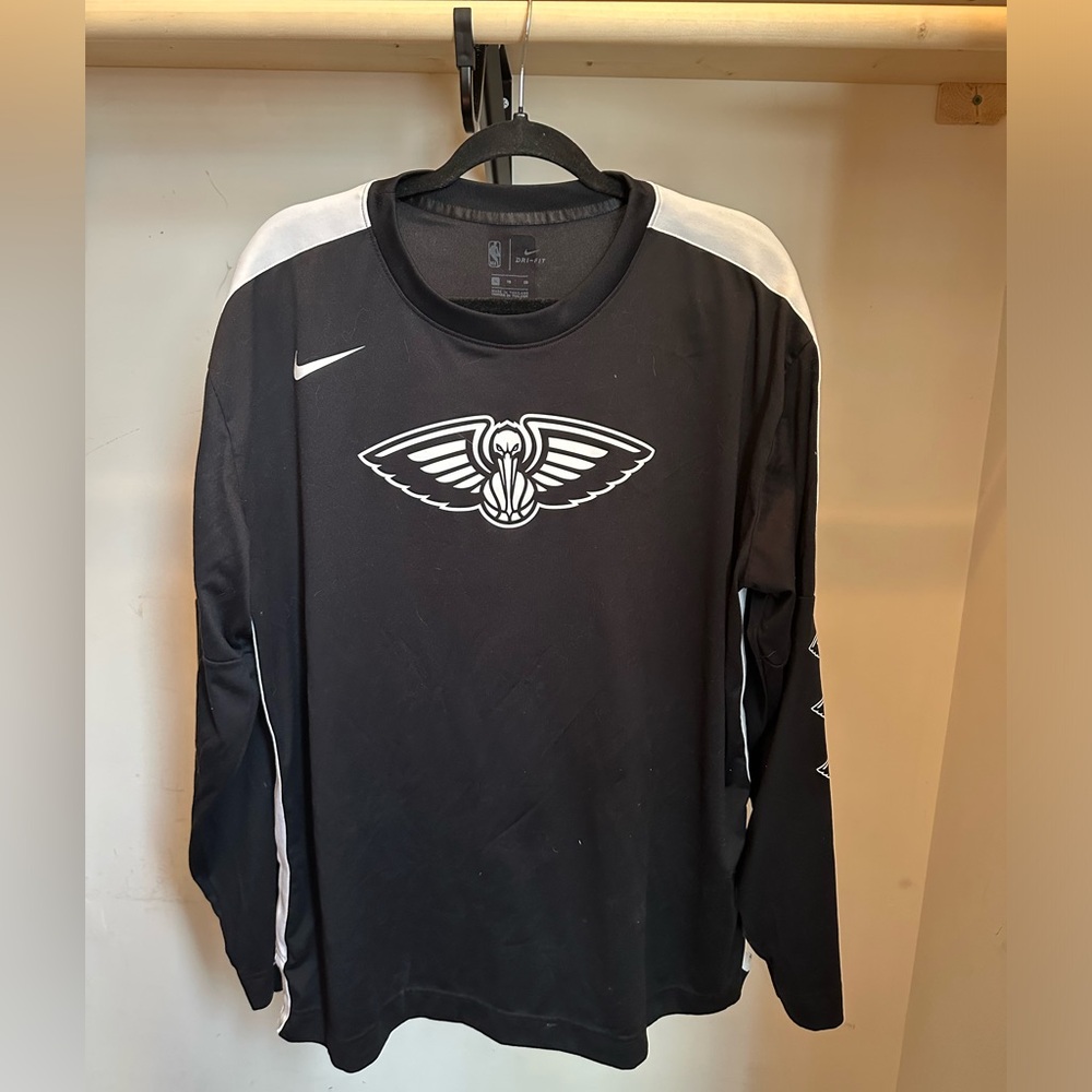 Nike Dri-fit NBA Pelicans long sleeve shirt